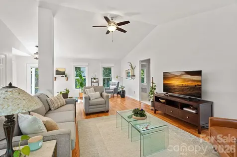 154 Quiet Cove Road Mooresville NC 28117