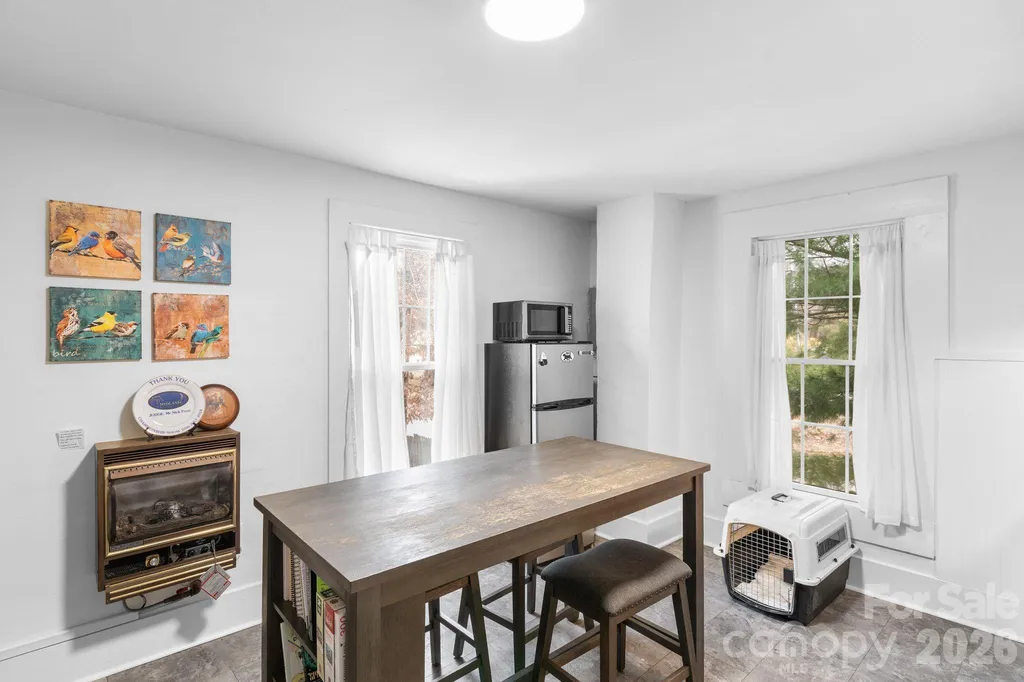 33 Vance Avenue Black Mountain NC 28711