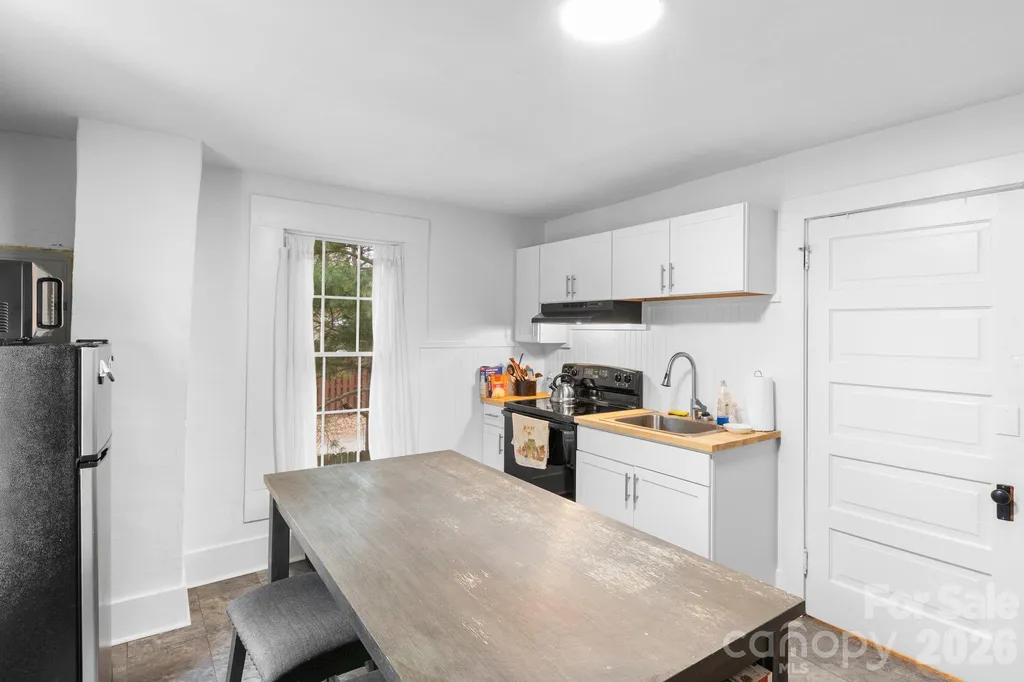 33 Vance Avenue Black Mountain NC 28711