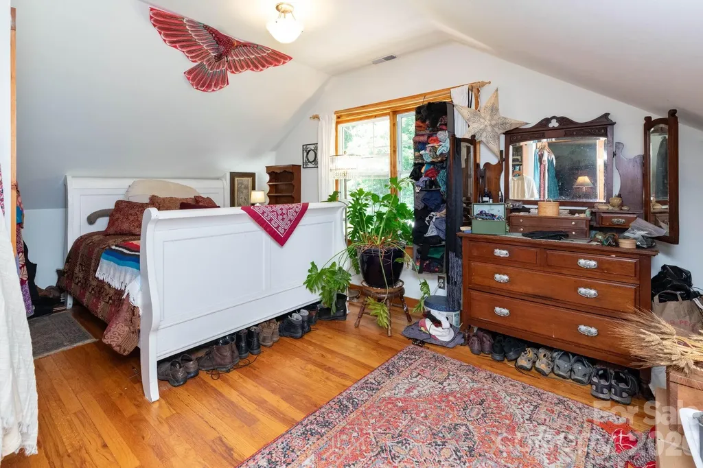 329 N Fork Road Barnardsville NC 28709