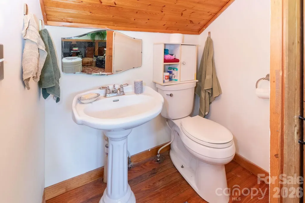329 N Fork Road Barnardsville NC 28709