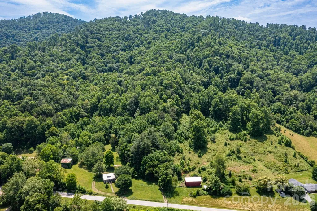 329 N Fork Road Barnardsville NC 28709