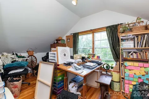 329 N Fork Road Barnardsville NC 28709