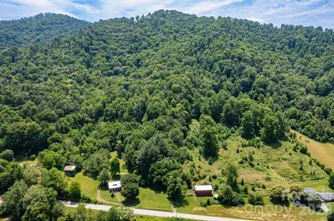 329 N Fork Road Barnardsville NC 28709