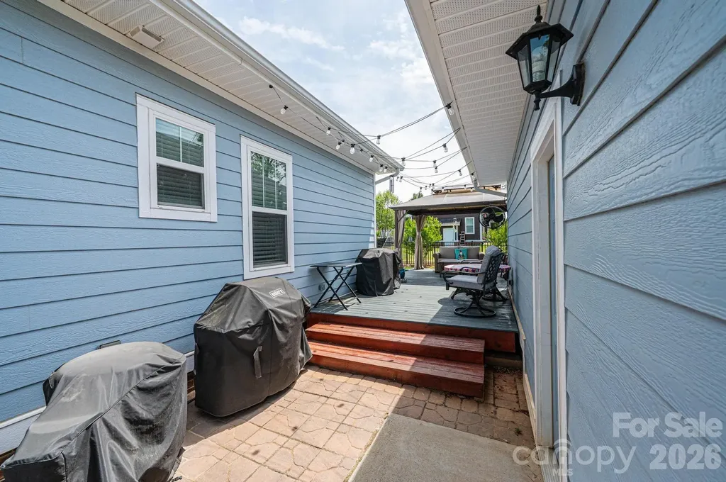 1092 33rd Avenue Loop NE Hickory NC 28601