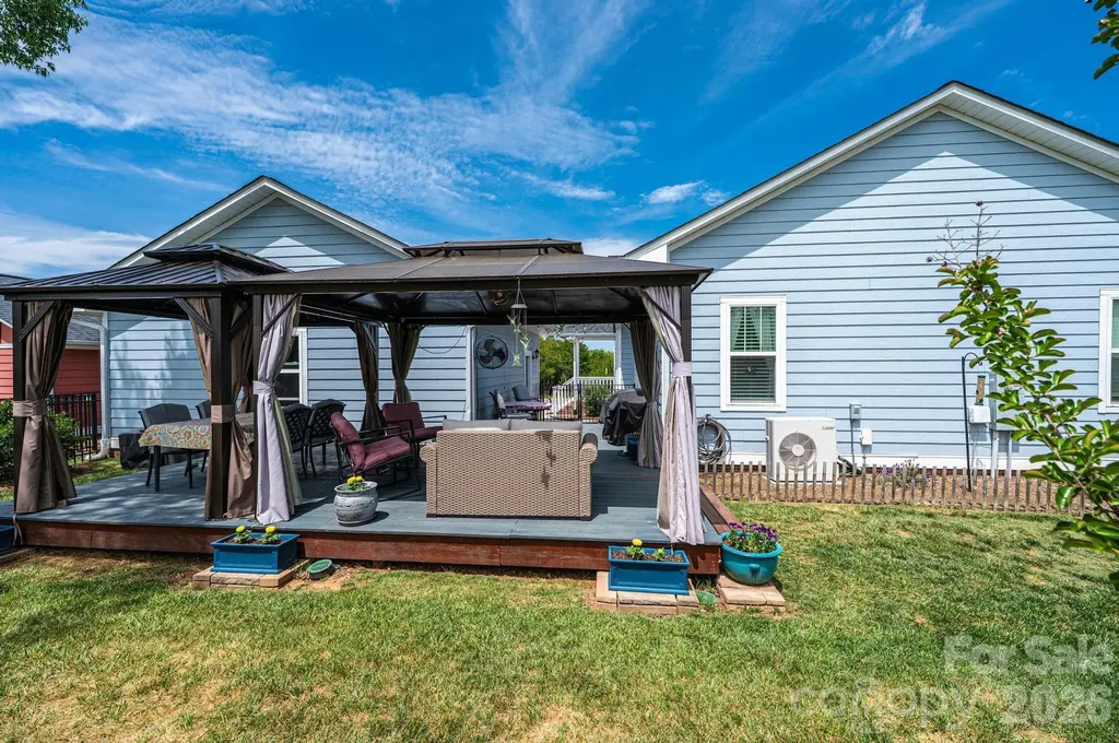 1092 33rd Avenue Loop NE Hickory NC 28601