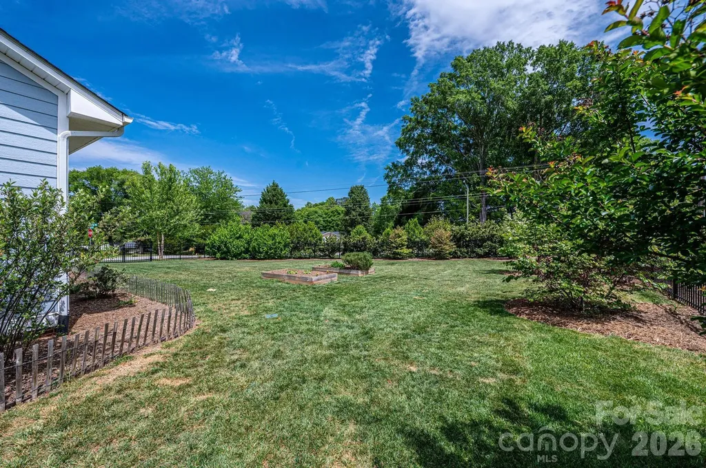1092 33rd Avenue Loop NE Hickory NC 28601