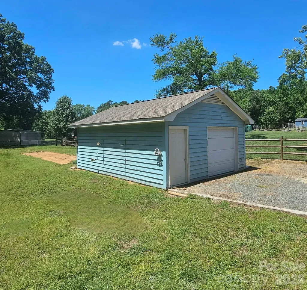 6016 Indian Brook Drive Matthews NC 28104