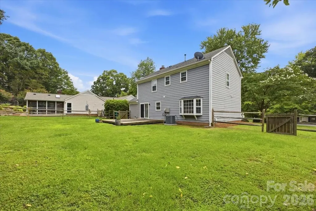 2726 Heidleburg Lane Charlotte NC 28210