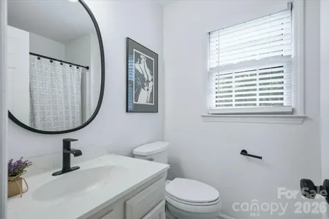 2726 Heidleburg Lane Charlotte NC 28210