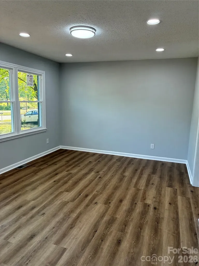 103 Sunset Lane Bessemer City NC 28016