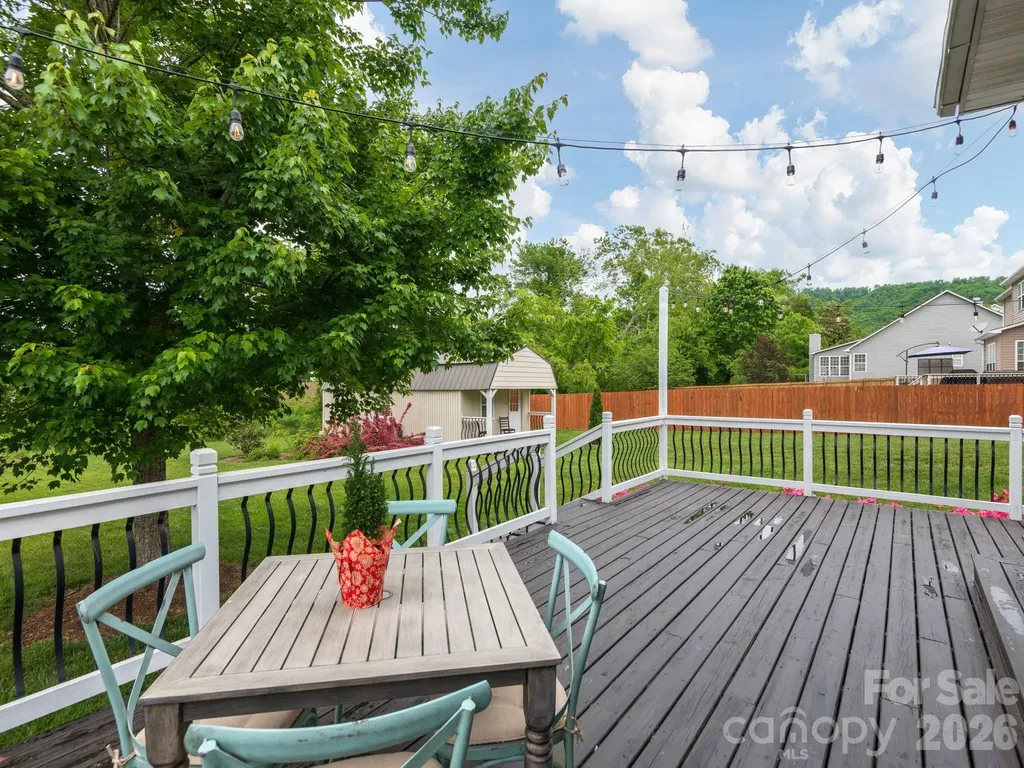 288 Walnut Crest Road Fletcher NC 28732
