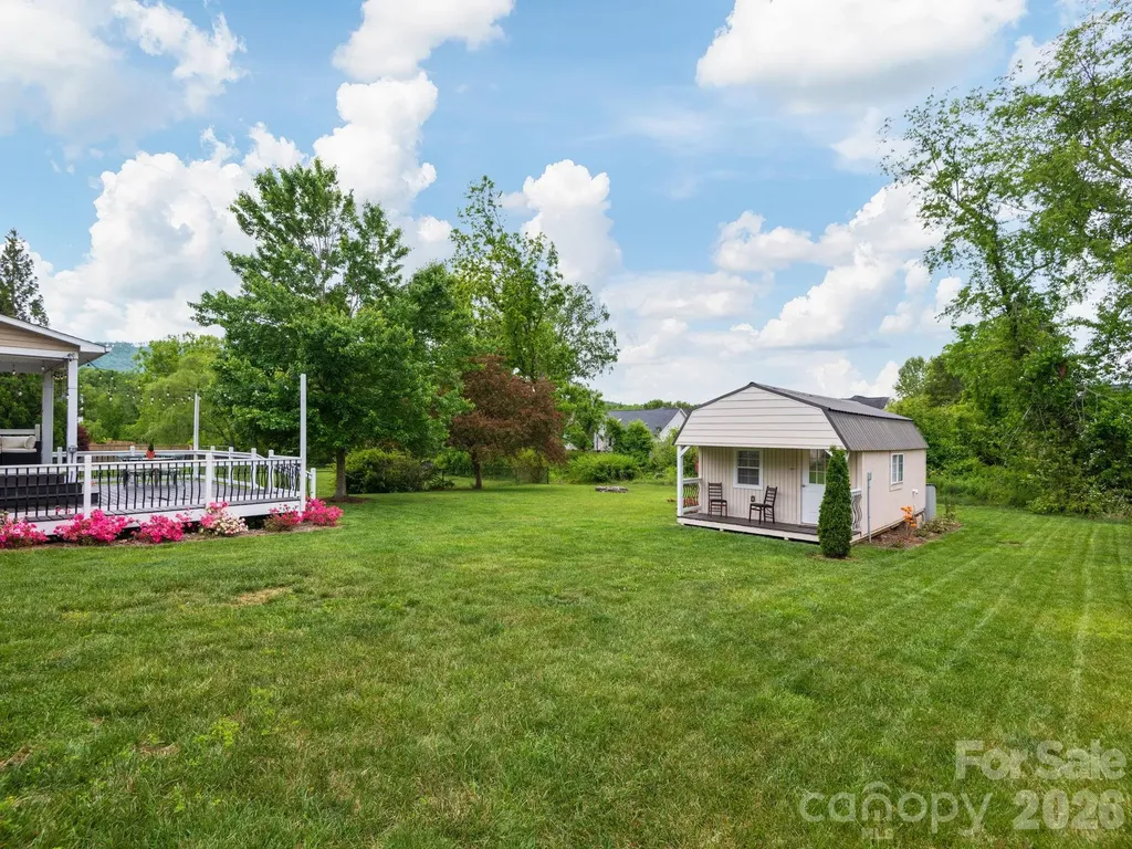 288 Walnut Crest Road Fletcher NC 28732