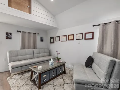 288 Walnut Crest Road Fletcher NC 28732