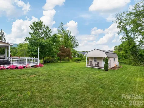 288 Walnut Crest Road Fletcher NC 28732