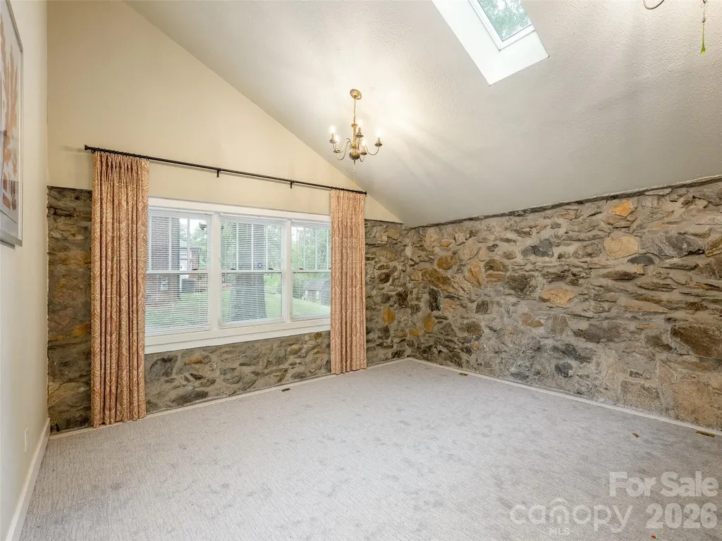 115 Oakland Road Asheville NC 28801