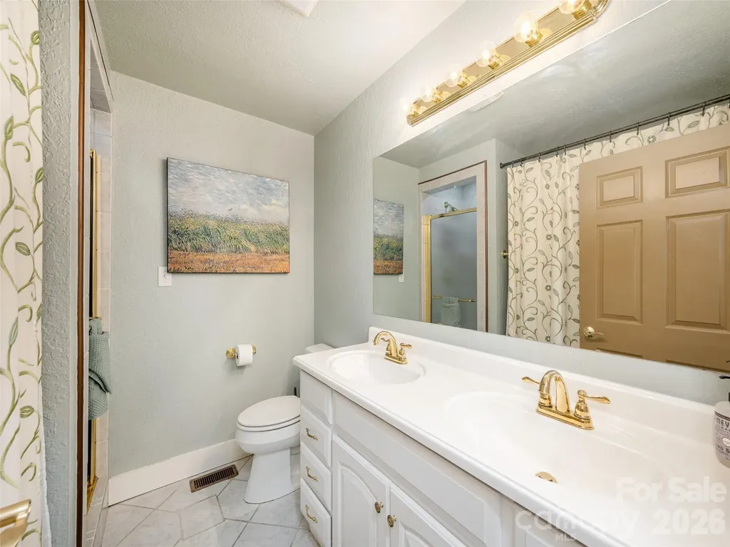 115 Oakland Road Asheville NC 28801