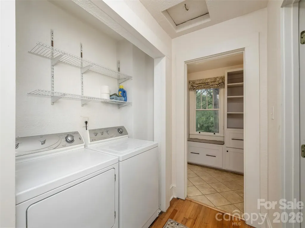 115 Oakland Road Asheville NC 28801