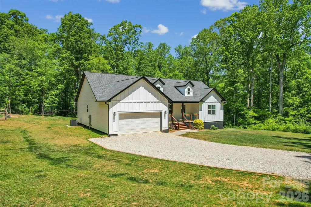 305 Robinson Avenue Mount Holly NC 28120