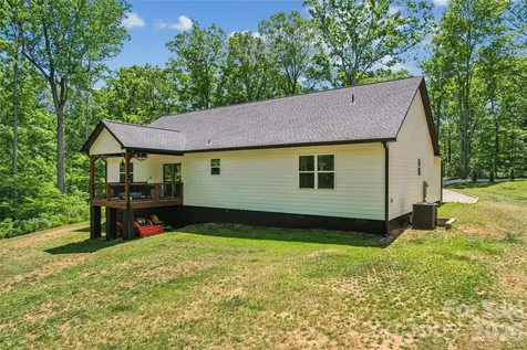 305 Robinson Avenue Mount Holly NC 28120