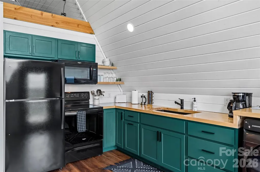 2320 Swan Creek Road Jonesville NC 28642