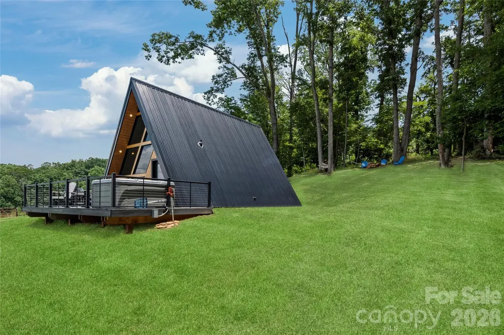 2320 Swan Creek Road Jonesville NC 28642