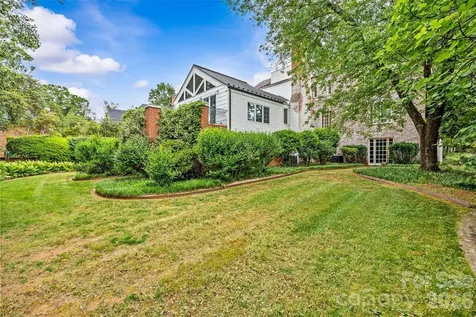 1858 Queens Road W Charlotte NC 28207