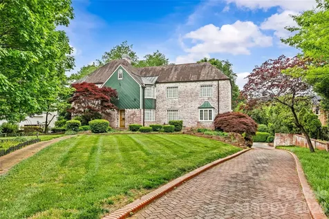 1858 Queens Road W Charlotte NC 28207
