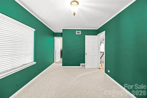 1858 Queens Road W Charlotte NC 28207