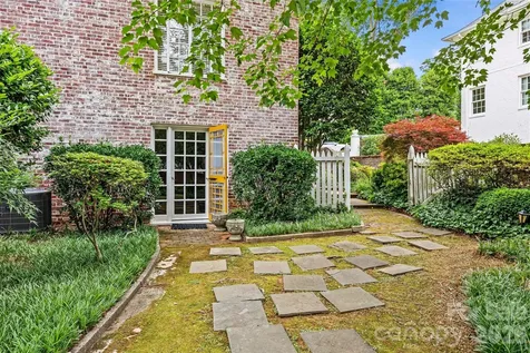 1858 Queens Road W Charlotte NC 28207