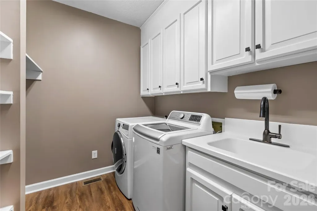 536 Innisbrook Drive Statesville NC 28625