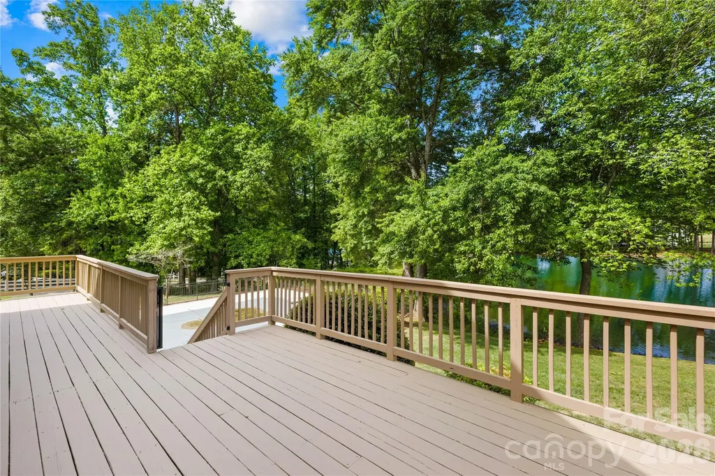 536 Innisbrook Drive Statesville NC 28625