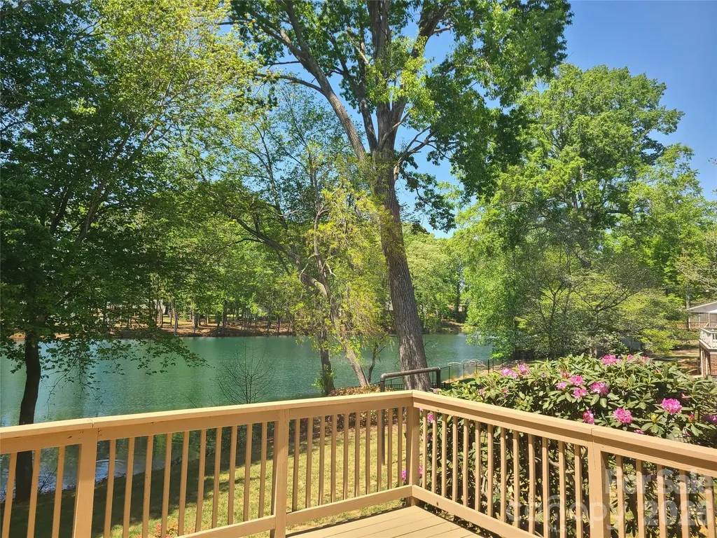 536 Innisbrook Drive Statesville NC 28625