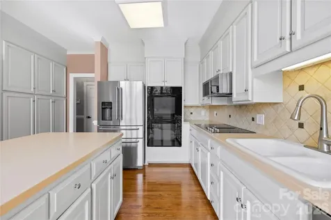 536 Innisbrook Drive Statesville NC 28625