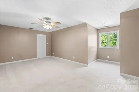 536 Innisbrook Drive Statesville NC 28625
