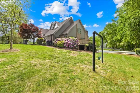 536 Innisbrook Drive Statesville NC 28625