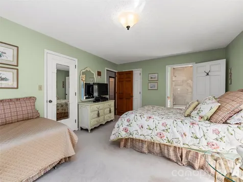 69 Forest Road Asheville NC 28803