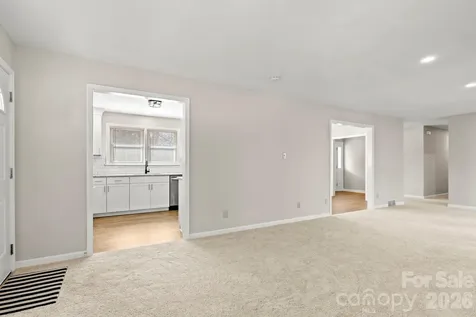 322 Holland Circle Statesville NC 28677