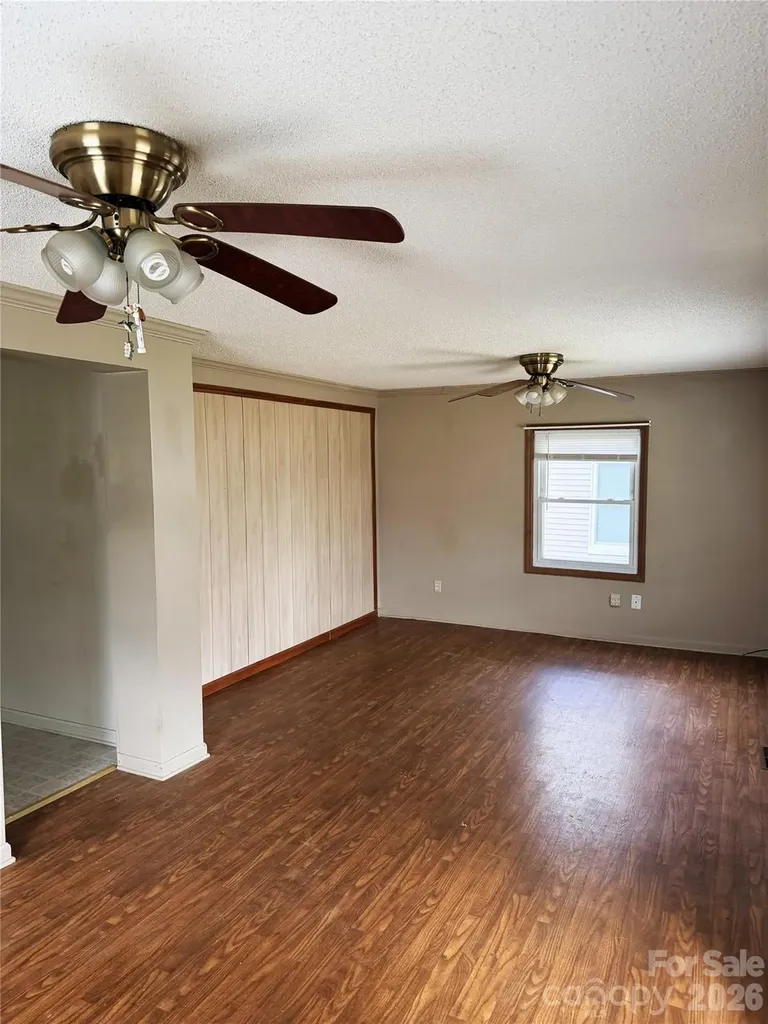 103 E Maryland Avenue Bessemer City NC 28016
