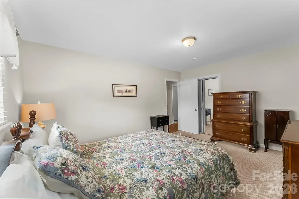 1573 11th Street NW Hickory NC 28601