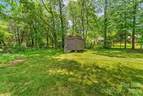 1573 11th Street NW Hickory NC 28601