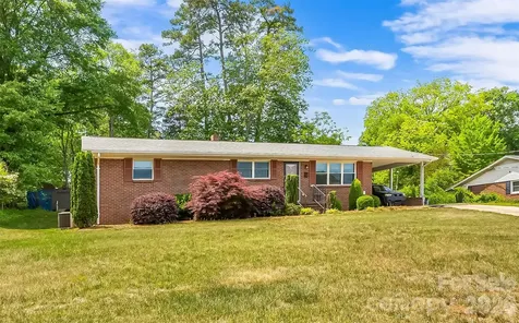 1573 11th Street NW Hickory NC 28601