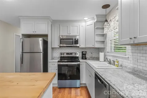 1573 11th Street NW Hickory NC 28601