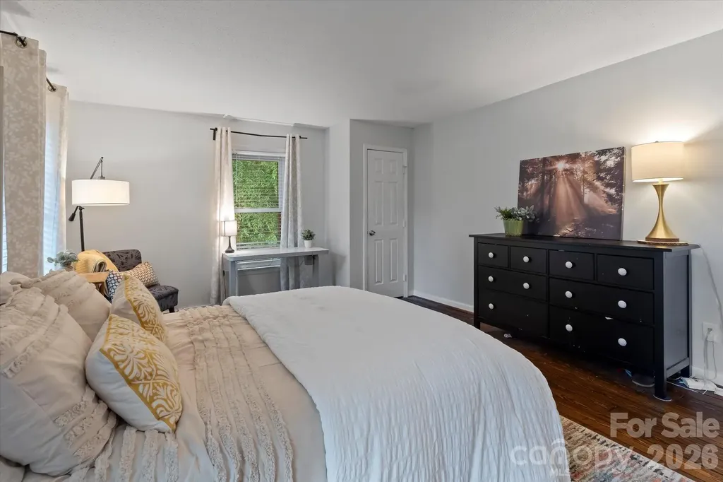 300 Brookmeade Drive Statesville NC 28625