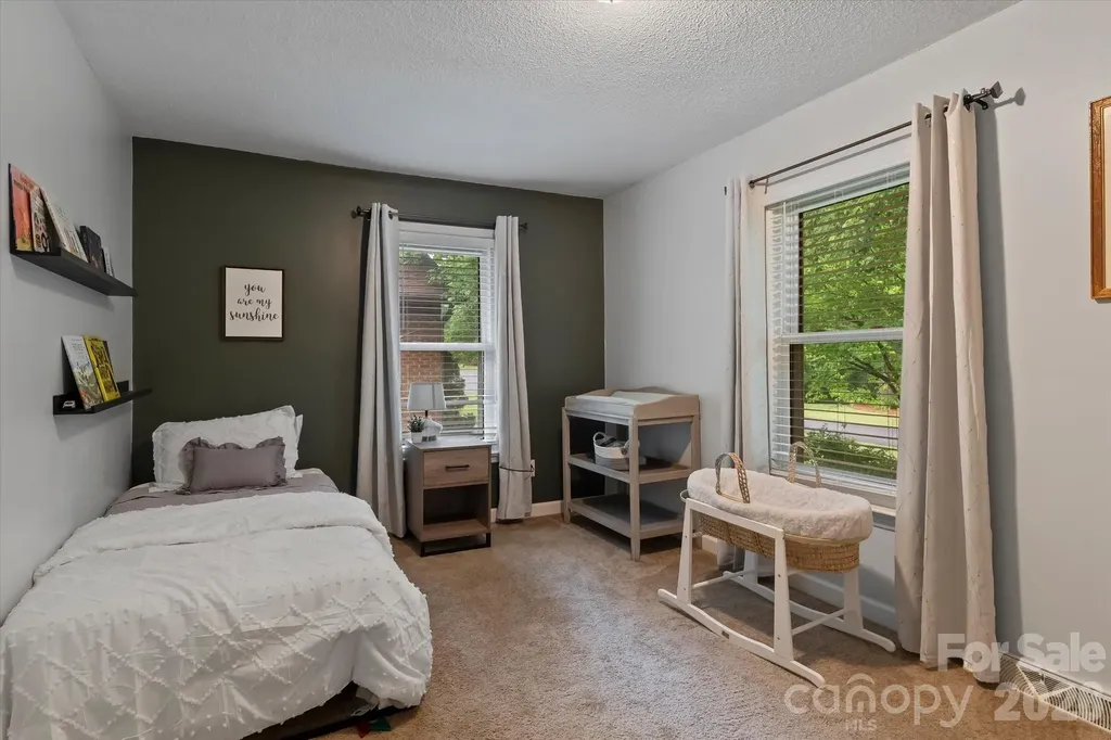 300 Brookmeade Drive Statesville NC 28625