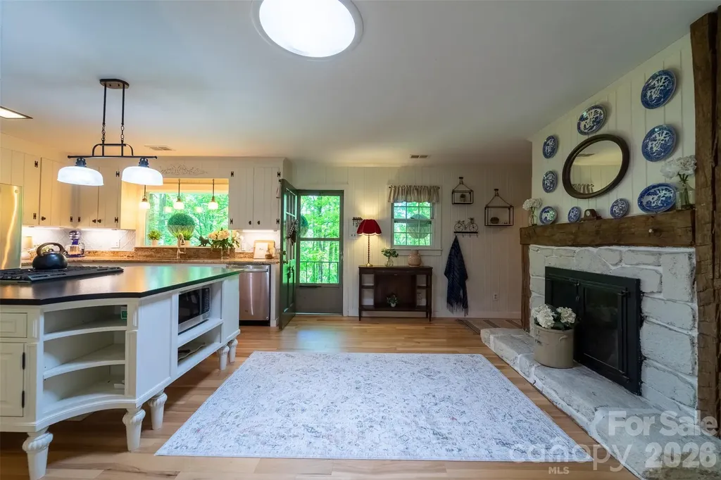 77 Oakwood Lane Sylva NC 28779