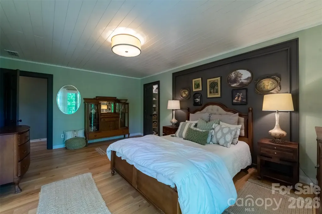 77 Oakwood Lane Sylva NC 28779