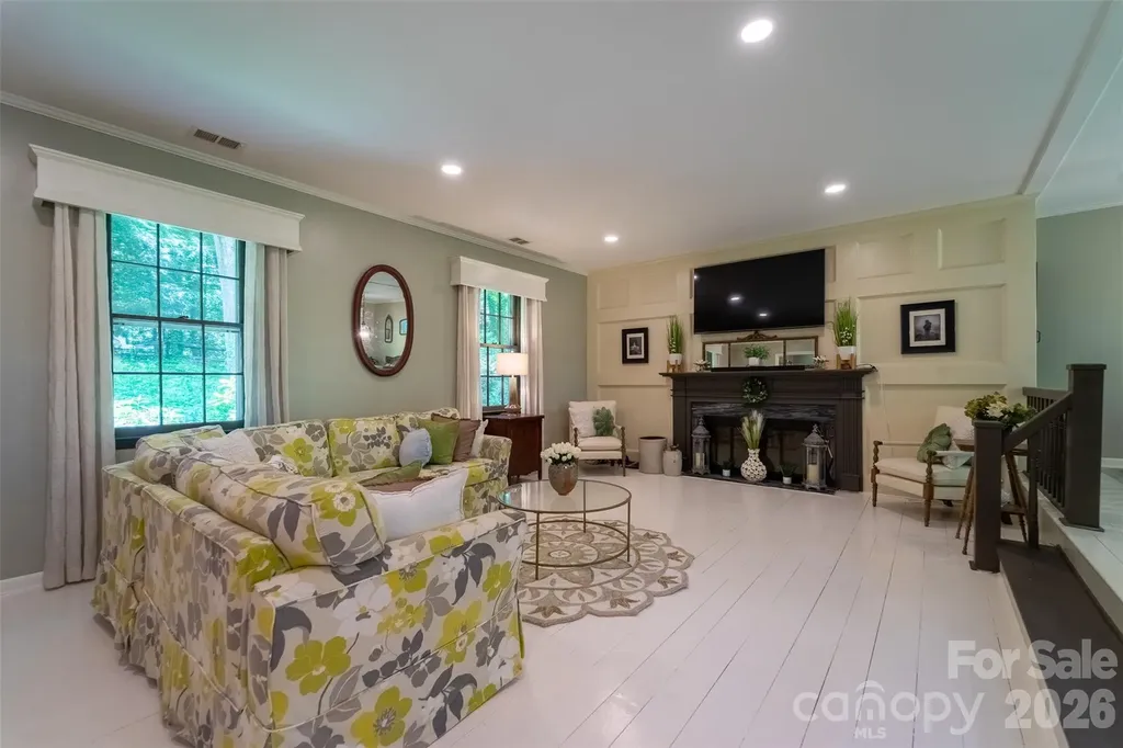 77 Oakwood Lane Sylva NC 28779