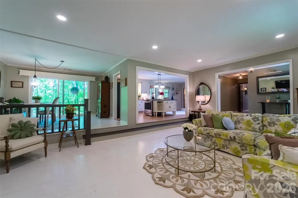 77 Oakwood Lane Sylva NC 28779