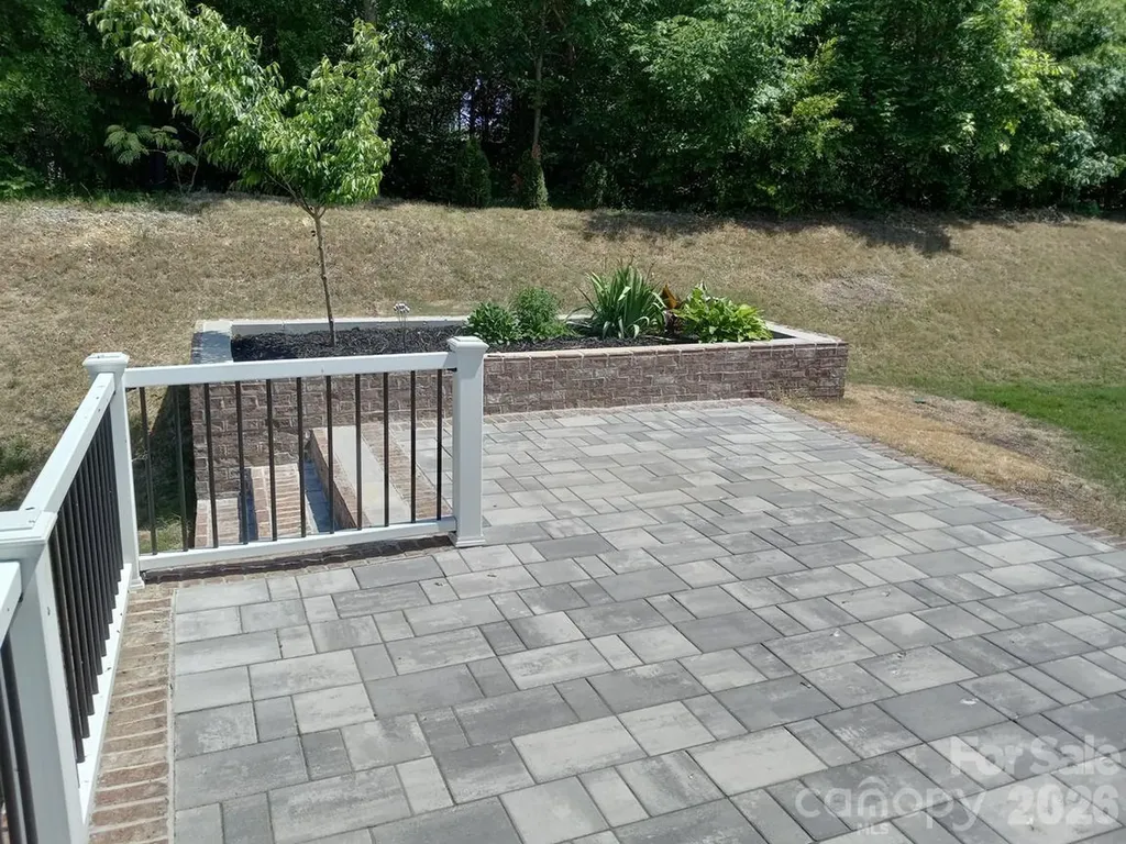 5108 Briscoe Drive Charlotte NC 28214